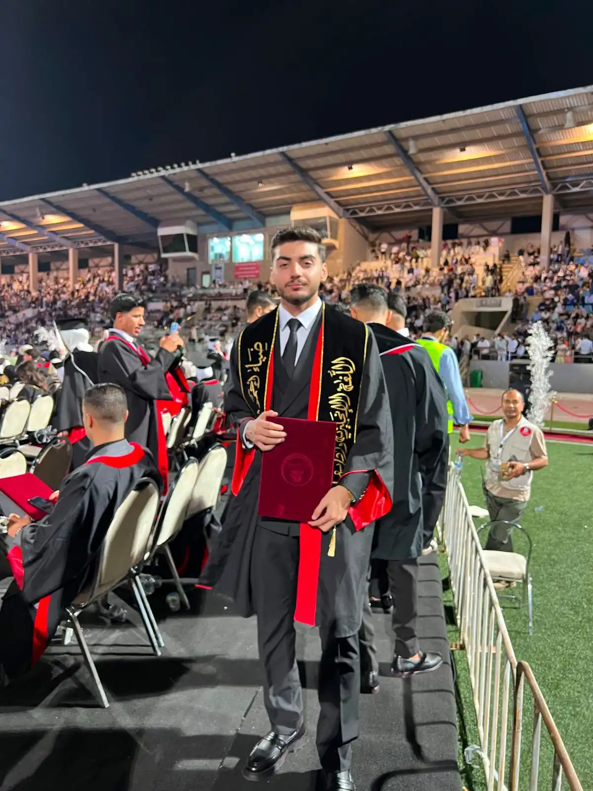 عشيرة التميمي تبارك لابنها الشاب ضياء أحمد التميمي بمناسبة التخرج من الجامعة الهاشمية